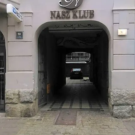Nasz Klub - Goscinne بوزنان